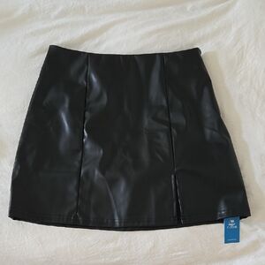 Cupshe Black Faux Leather Skirt